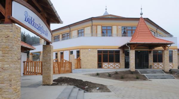 Kovacs Vendeghaz Apartment Matraderecske ภายนอก รูปภาพ